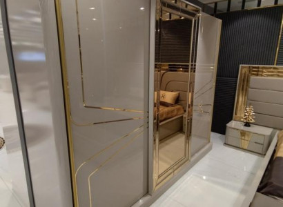 Moderner Kleiderschrank Luxus Schrank Holz Schränke Glas Hochglanz Schlafzimer